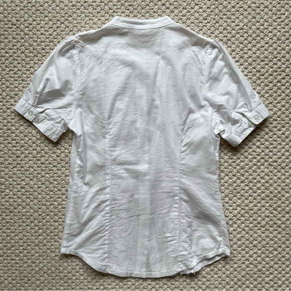 White short sleeved blouse with frilly front - Picture 4 of 8